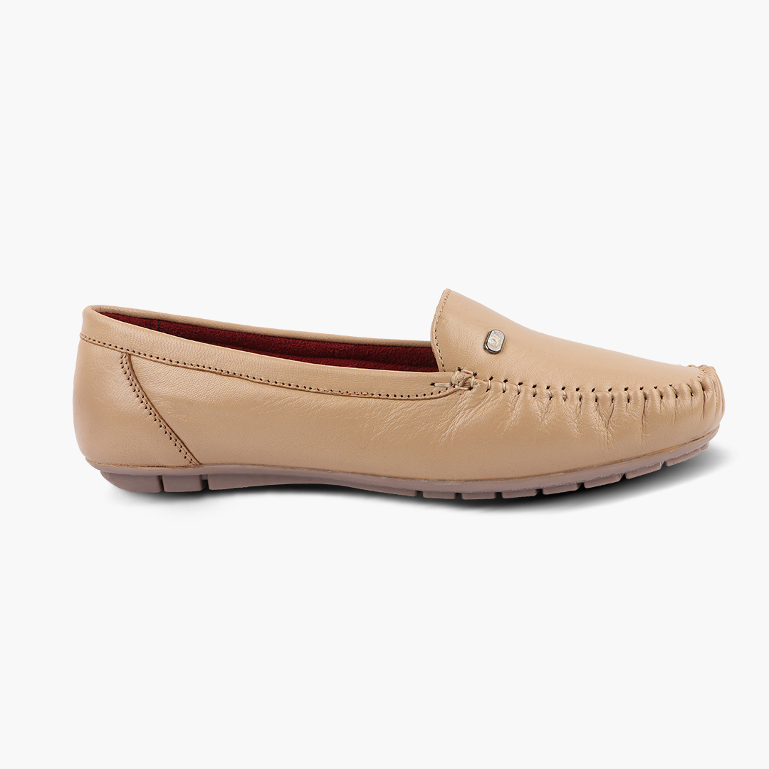 Pointed-Toe Leather Loafers for Women with Extra Cushion