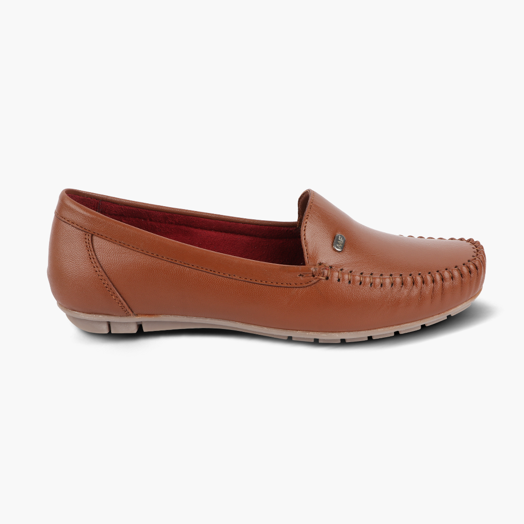 Pointed-Toe Leather Loafers for Women with Extra Cushion