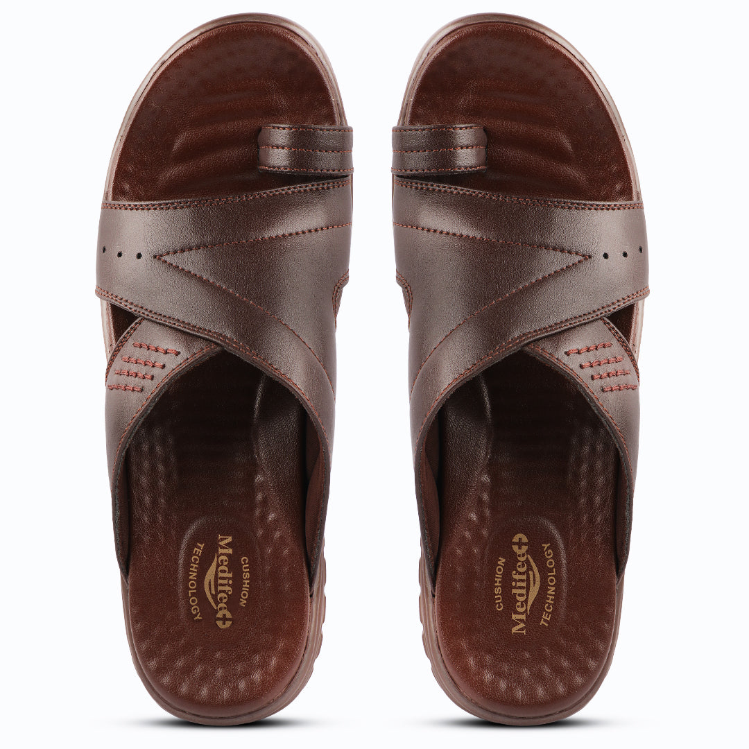 Medifeet Sturdy & Comfortable men's Slippers
(Leather Slippers with Arch Support)